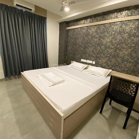 Karippals Inn 戈德亚姆 外观 照片